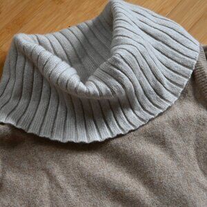EUC Raffi 100% Cashmere Turtleneck Poncho Sweater Cape O/S